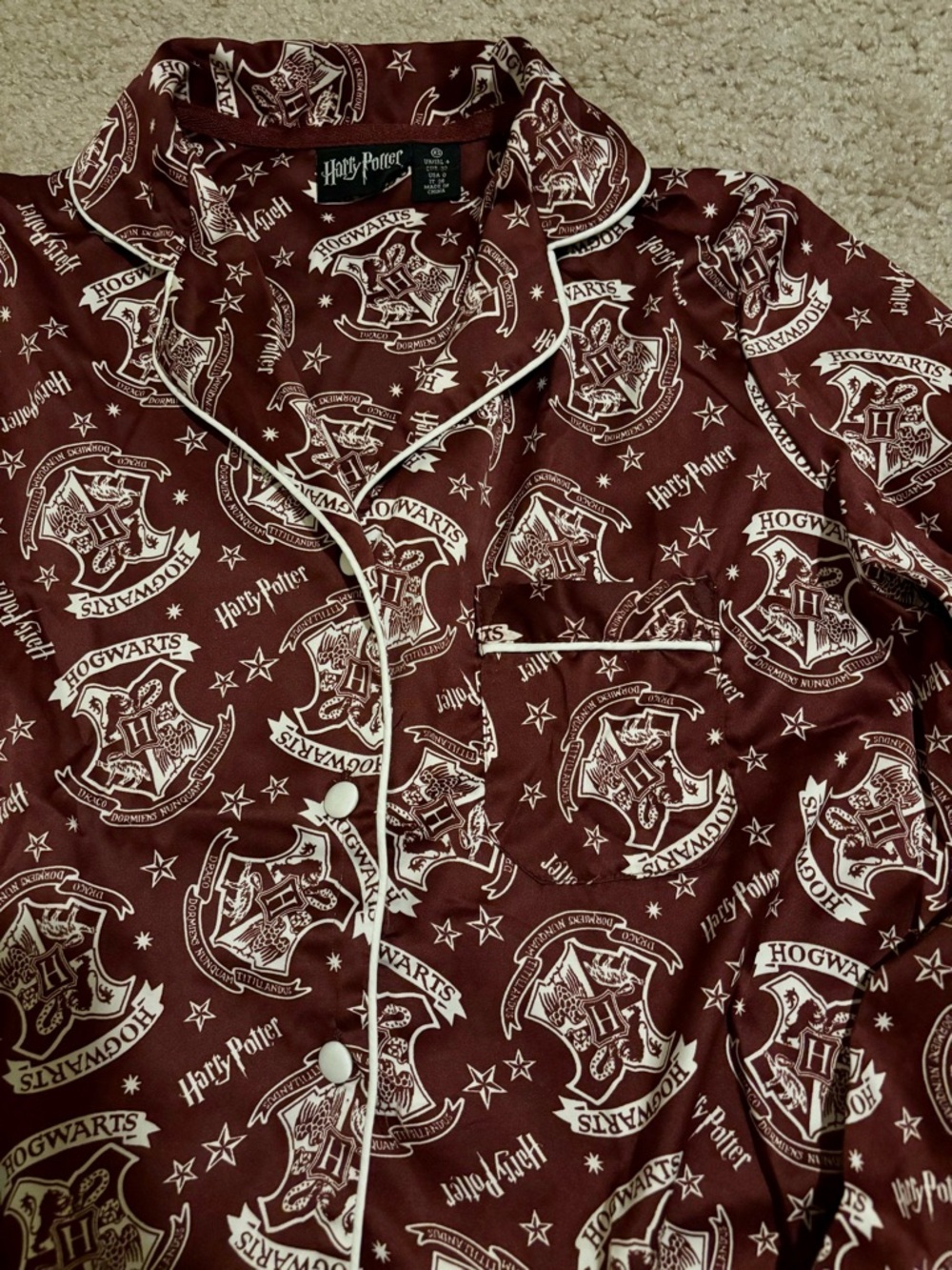 Harry Potter Burgundy Satin Pajama Set – XS/XXS– New - Picture 3 of 3